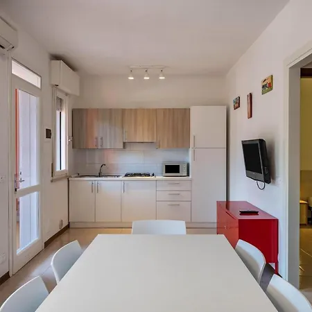 Luca Trilocale 4 Apartment